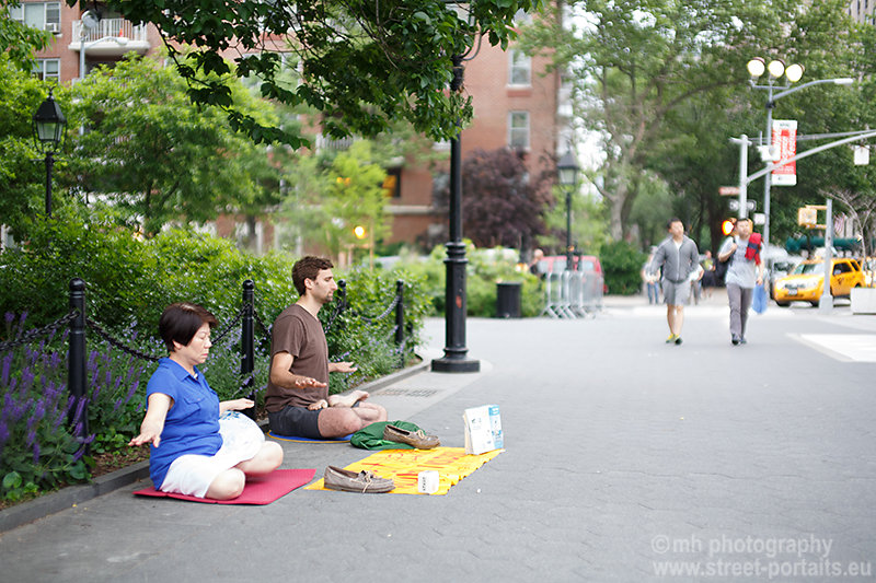 relax in the city - washington square park nyc